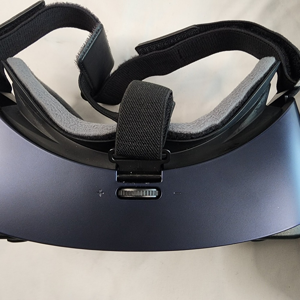 Samsung Gear VR Oculus Headset SM-R323 - Picture 5 of 8